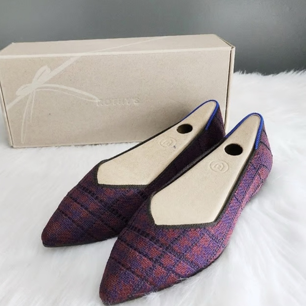 Rothy's Black The Point Size 9 NEW with BOX - Picture 1 of 10
